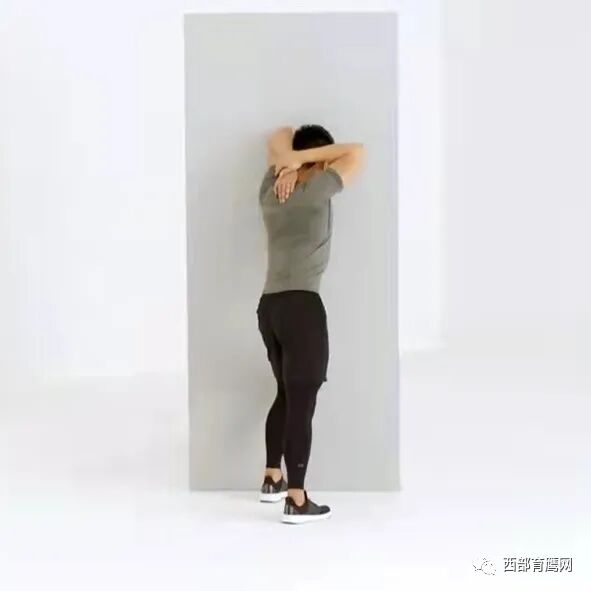 练器械怎么呼吸请看兵哥哥的专项训练——全方位胸部雕刻练习_https://www.jmylbn.com_新闻资讯_第11张