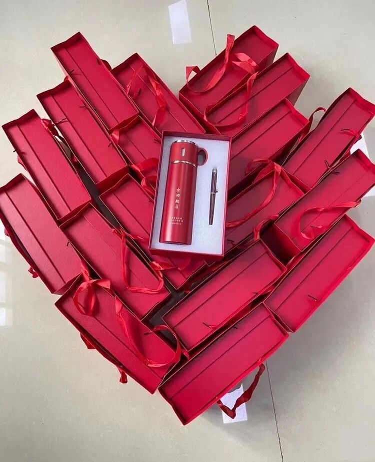 公司子公司分工會(huì)開展“六一送祝福，高考送希望