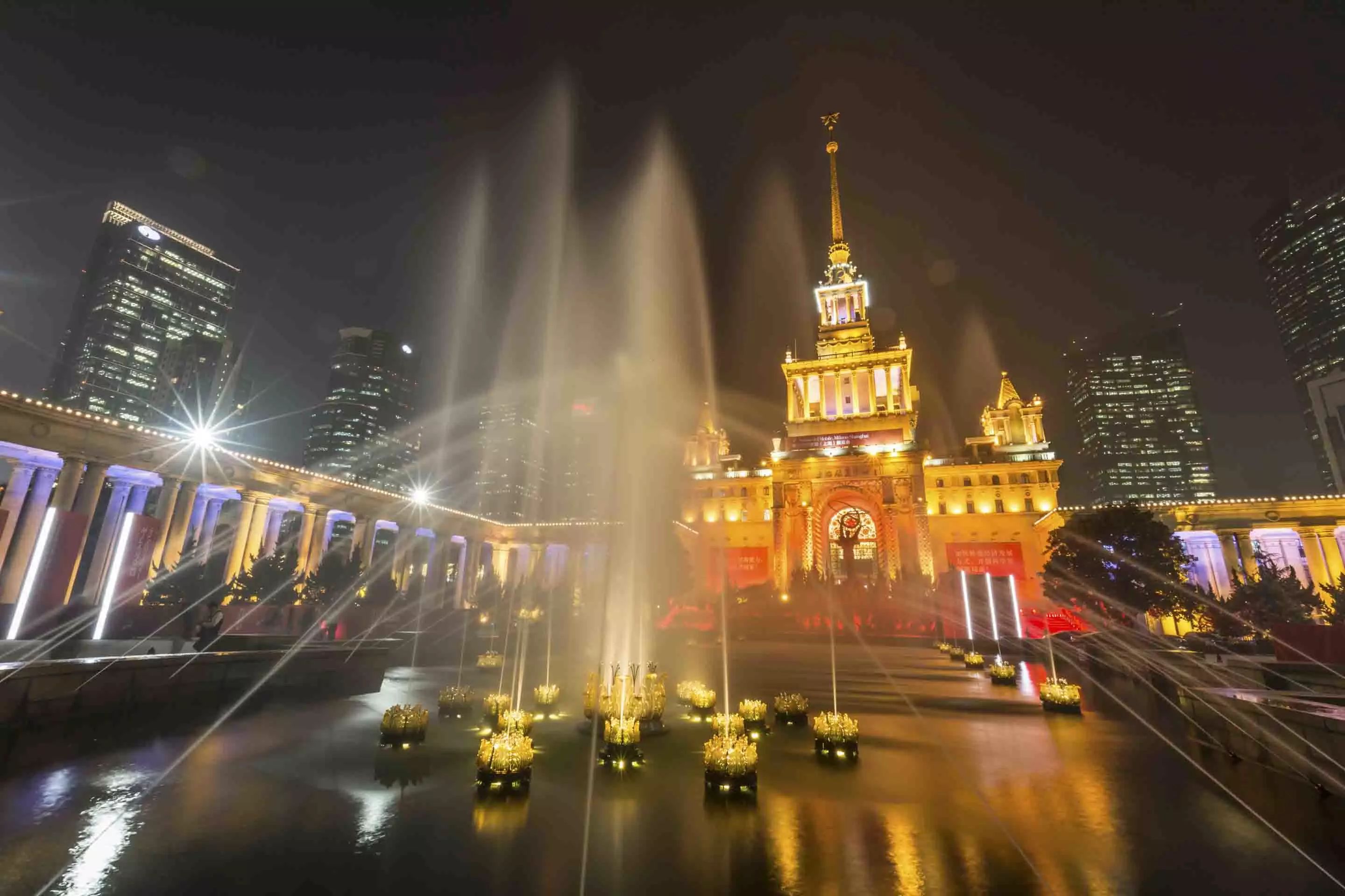 上海展览馆夜景图片
