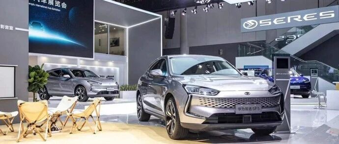 深度 | 赛力斯SF5与问界M5同根相煎还是此消彼长？