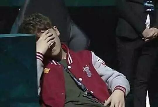 只不过当年疯狂祭出豹女瑞文的雪碧同样没能改变WE连败十余场的命运