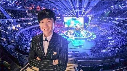 林俊杰在上海Major期间留影