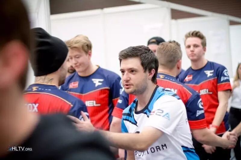 简单地翻阅了一下资料后我们发现，这位教头的履历还真不“简单”。