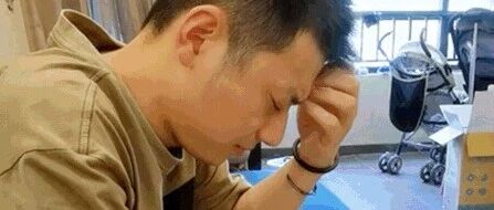 全职带娃一年后，那个28岁的网红奶爸离婚了，网友唏嘘：原来这事不分男女...|天亮说早安