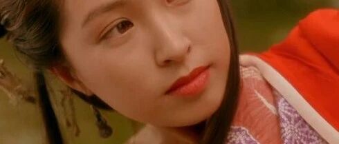 她是香港“冻龄女神”，被丈夫宠成了“公主”