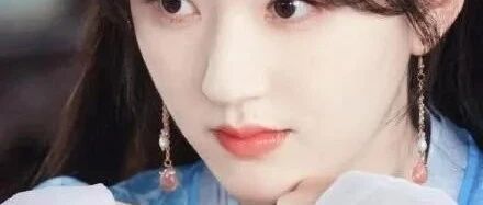 她是如何从网红逆袭成为网剧女神的？