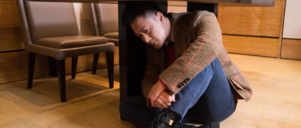 《赤狐书生》定档；《使徒行者3》全员卧底；五星酒店回应网传名媛拼单