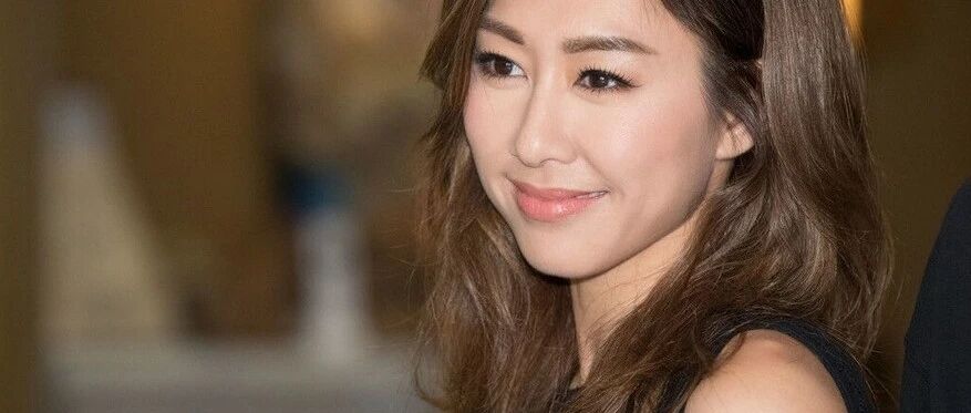 TVB视后胡定欣确诊新冠，愿早日康复！