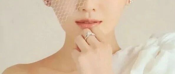 与前任离婚四个月，她再次闪婚了