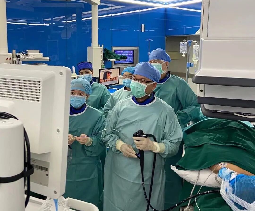 取石网篮 为什么贵小小胆石危害大，内镜妙手助健康——内镜ERCP取石术，胆管结石患者的福音_https://www.jmylbn.com_新闻资讯_第4张