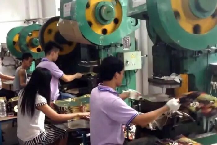 机械加工厂为什么招人难？老员工：做了三年学徒，现在却一无是处！的图6