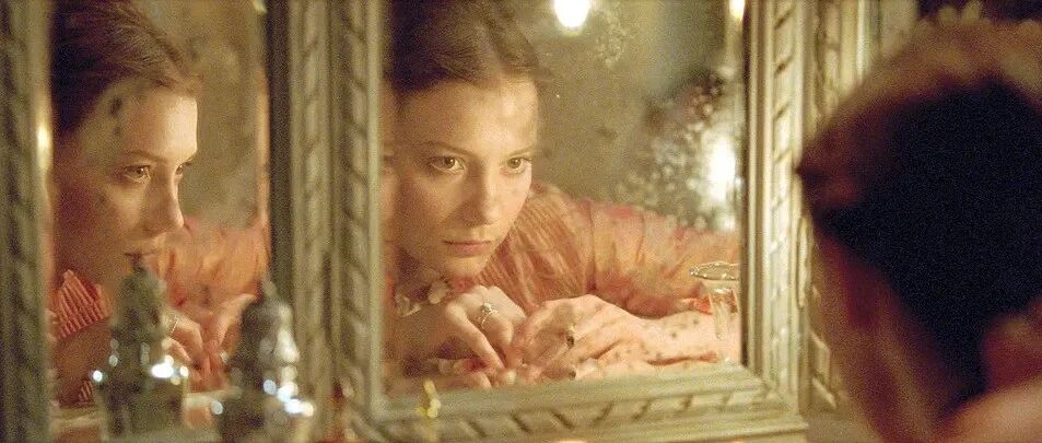 《包法利夫人》：少女爱玛的黑暗堕落史