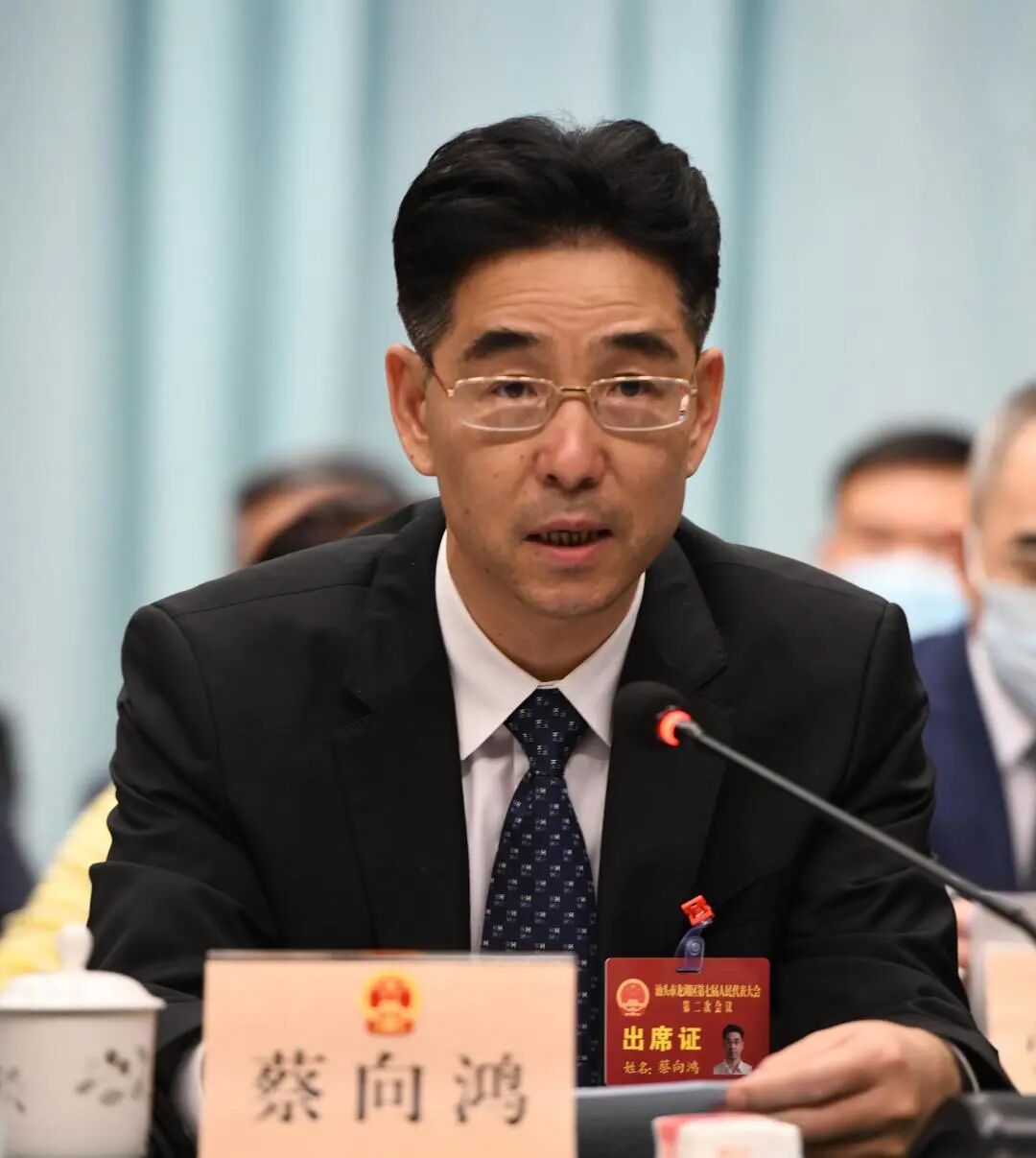 龙湖区第七届人民代表大会第二次会议胜利闭幕