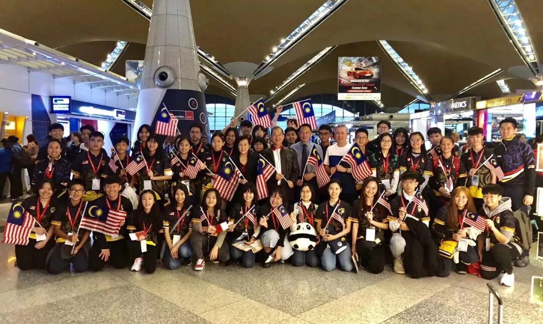 长青中国赞助，“马来西亚青少年冰雪之旅北京冬令营”圆满结营