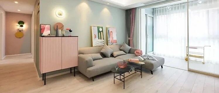 140㎡精装房改造，糖果色清新北欧三居