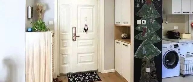 玄关怎么设计最实用?换鞋凳+收纳台+挂钩，设计师力荐的9种设计