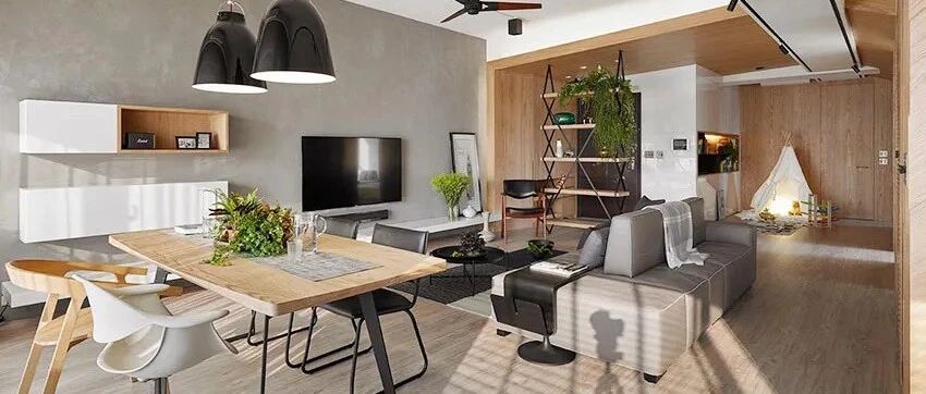 父母硬核带娃 餐厅改成儿童玩耍区 让孩子自由奔跑！