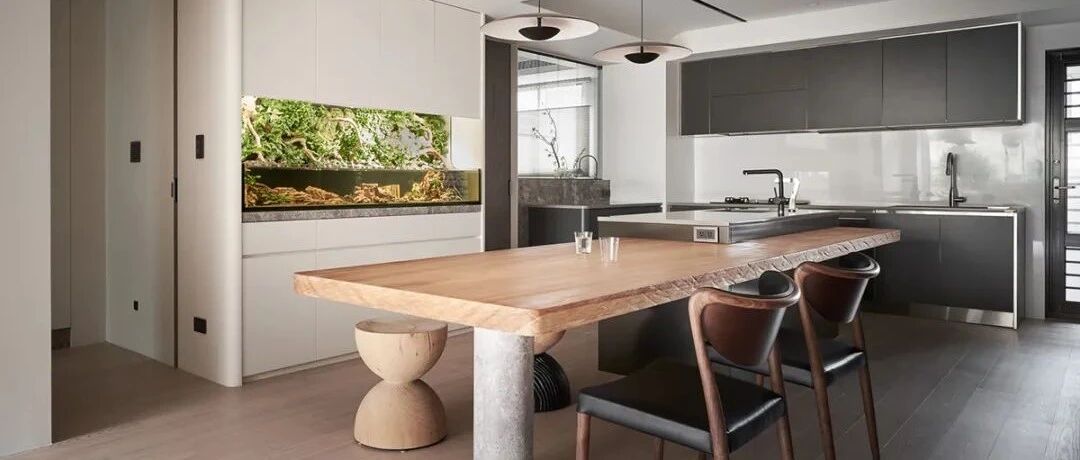 126㎡坚持断舍离 全屋家具很少 空旷却令人极度舒适！