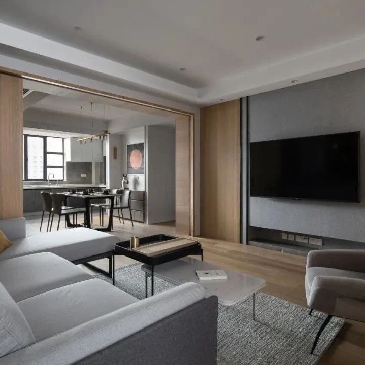 121㎡现代简约，自然舒适的木饰面，装出惬意优雅的体验