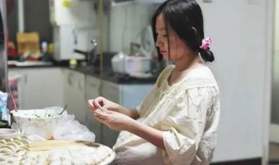 孕妇梦见被蛇咬是胎梦_怀孕梦见蛇被咬了_孕妇梦蛇咬自己