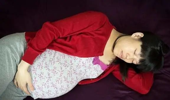 孕妇梦见被蛇咬是胎梦_孕妇梦蛇咬自己_怀孕梦见蛇被咬了