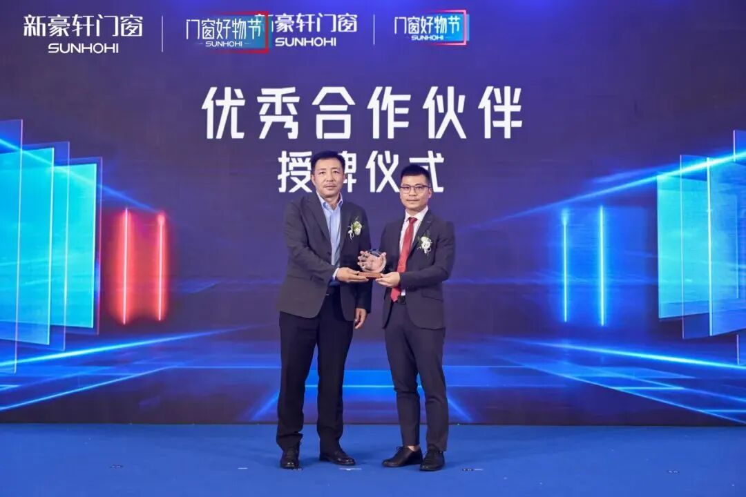 美国布鲁斯特加盟要考察什么600字
