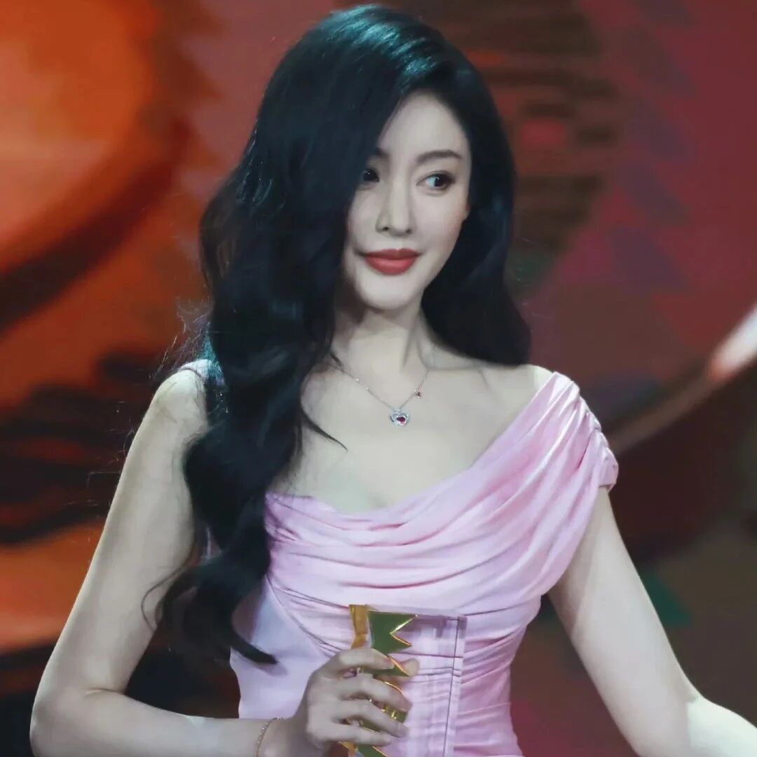 张天爱粉粉嫩嫩 美到冒泡