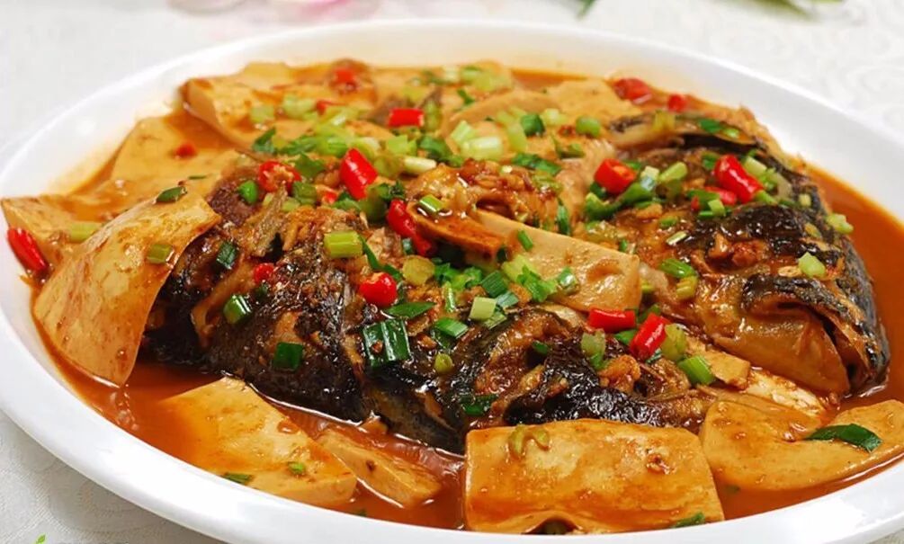 鱼头烧豆腐