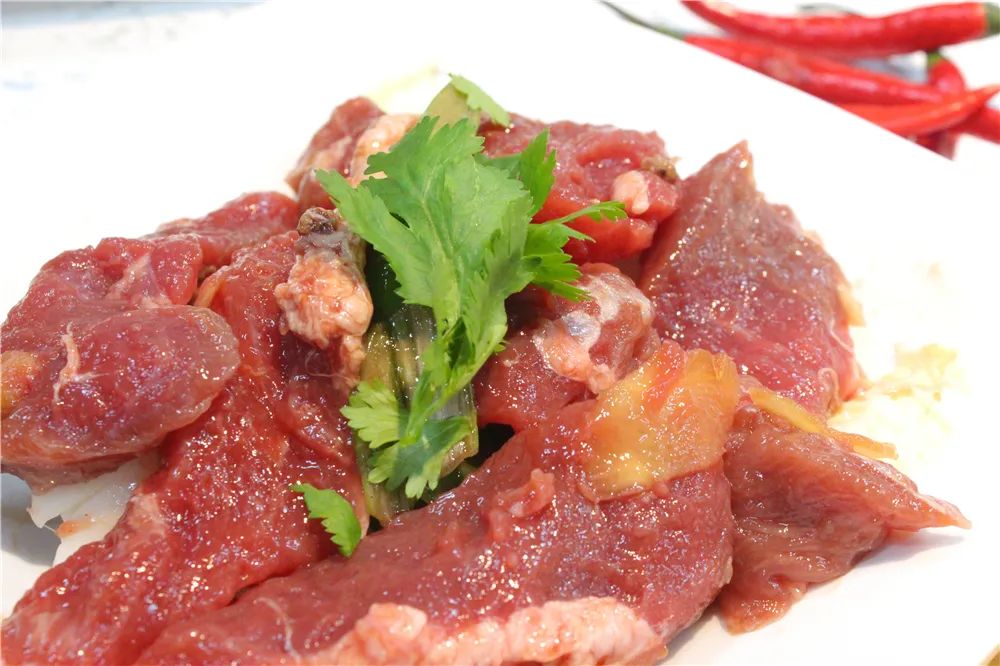 【連鎖品牌|老少皆宜|紅燊曉江楠清湯黃牛肉】88元享門市價244元清湯黃牛肉套餐!一鍵帶你開啟邊烤邊涮新吃法!