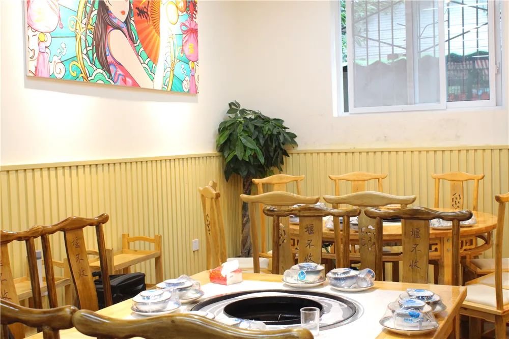 【連鎖品牌|老少皆宜|紅燊曉江楠清湯黃牛肉】88元享門市價244元清湯黃牛肉套餐!一鍵帶你開啟邊烤邊涮新吃法!