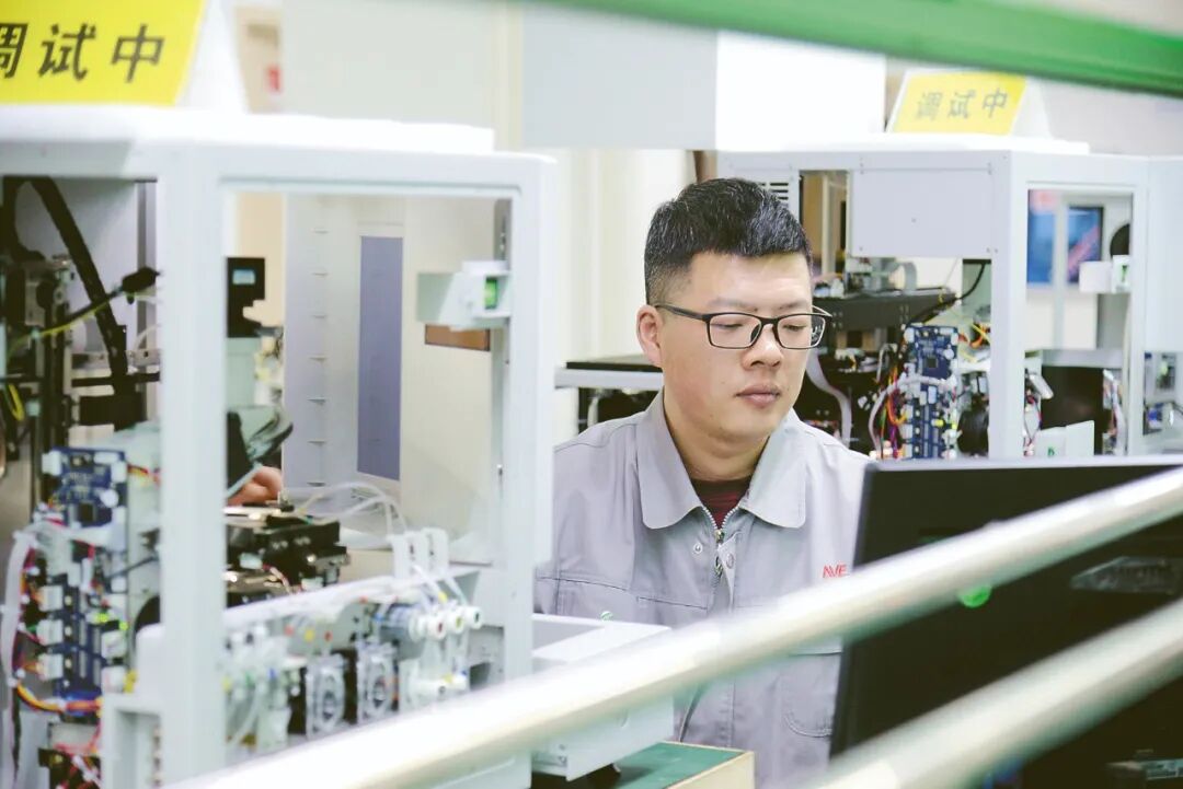 医院尿检仪器怎么卖尿检结果立等可取！麓谷自动化镜检科技让效率比人工高出十几倍_https://www.jmylbn.com_新闻资讯_第4张