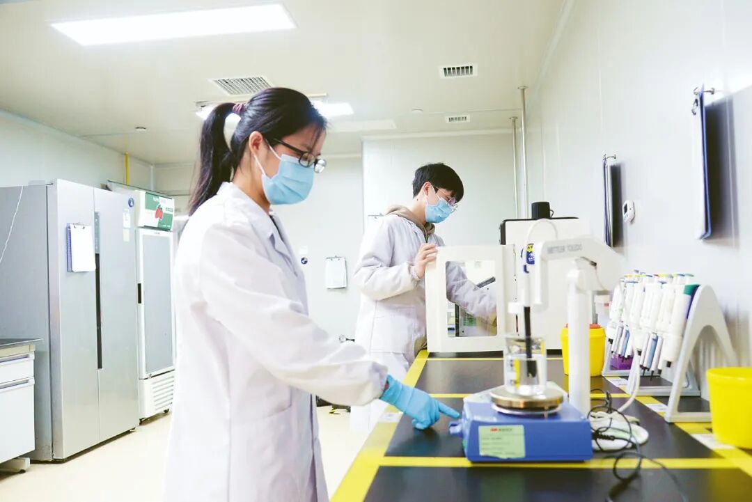 医院尿检仪器怎么卖尿检结果立等可取！麓谷自动化镜检科技让效率比人工高出十几倍_https://www.jmylbn.com_新闻资讯_第2张