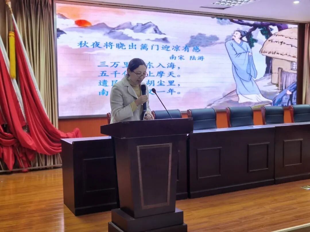 生平辛弃疾简介资料_生平辛弃疾简介50字_辛弃疾的生平简介