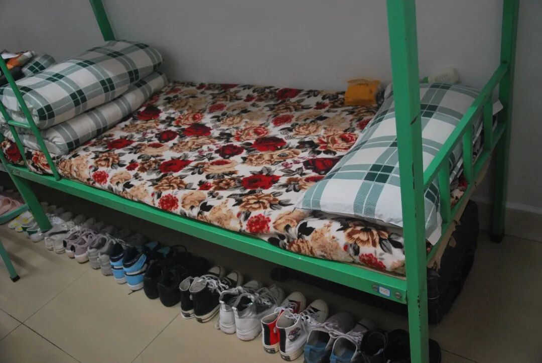 规范管理爱校如家记绵外高中部寝室文化节