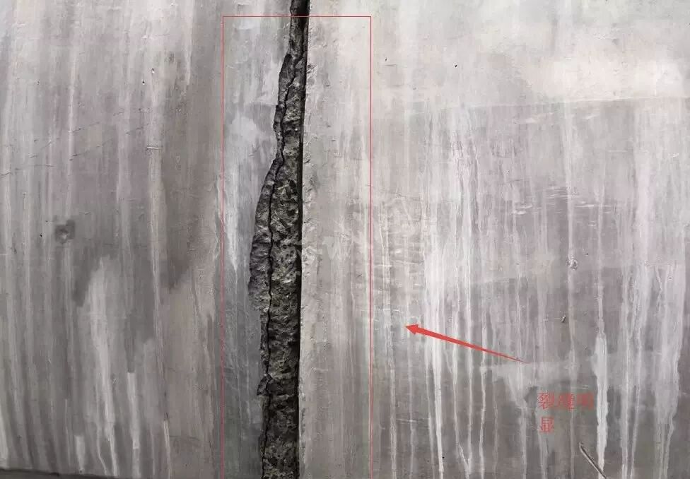 盐城高架桥侧面开裂 希望有关部门重视起来