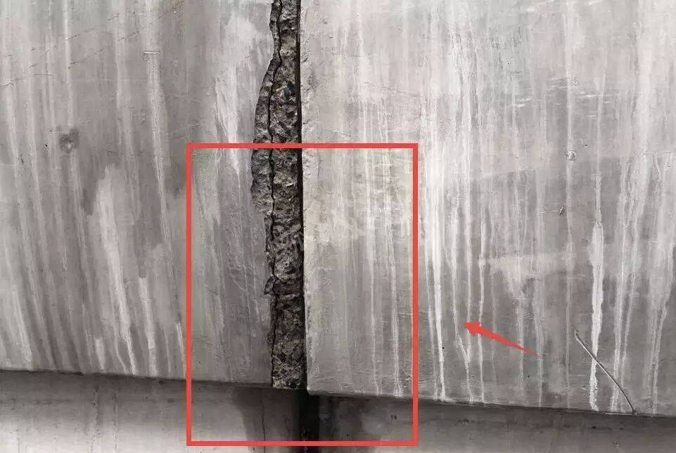 盐城高架桥侧面开裂 希望有关部门重视起来