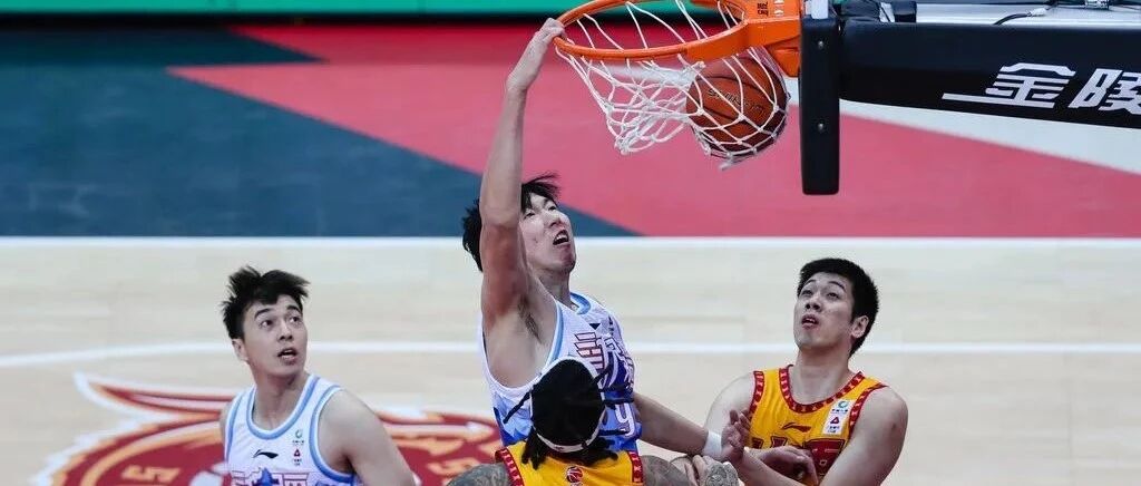 周琦复出力助新疆擒山西 广厦险胜送山东连败