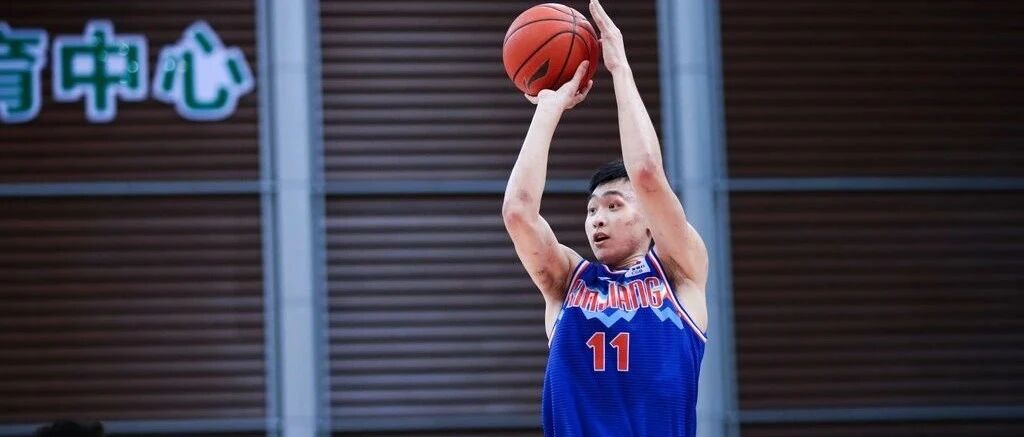 10记三分狂砍38分！昔日第一高中生闪耀CBA焦点战