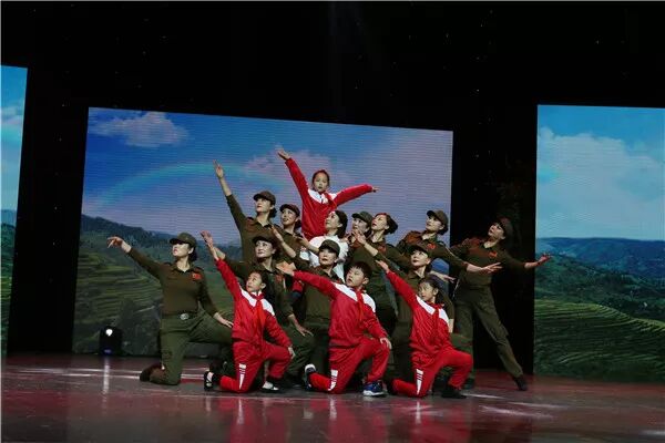 辽宁电视台节目主持人心悦_辽宁卫视主持人心悦_卫视辽宁人心悦主持人名单