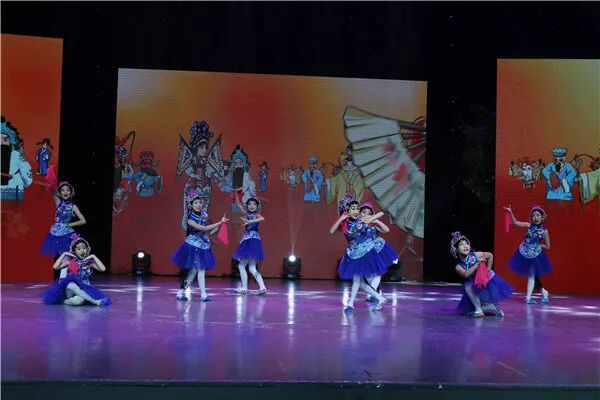 辽宁卫视主持人心悦_辽宁电视台节目主持人心悦_卫视辽宁人心悦主持人名单