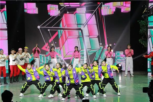 辽宁卫视主持人心悦_卫视辽宁人心悦主持人名单_辽宁电视台节目主持人心悦