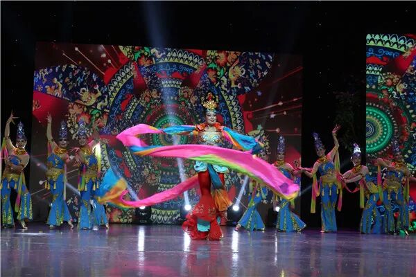 辽宁卫视主持人心悦_卫视辽宁人心悦主持人名单_辽宁电视台节目主持人心悦