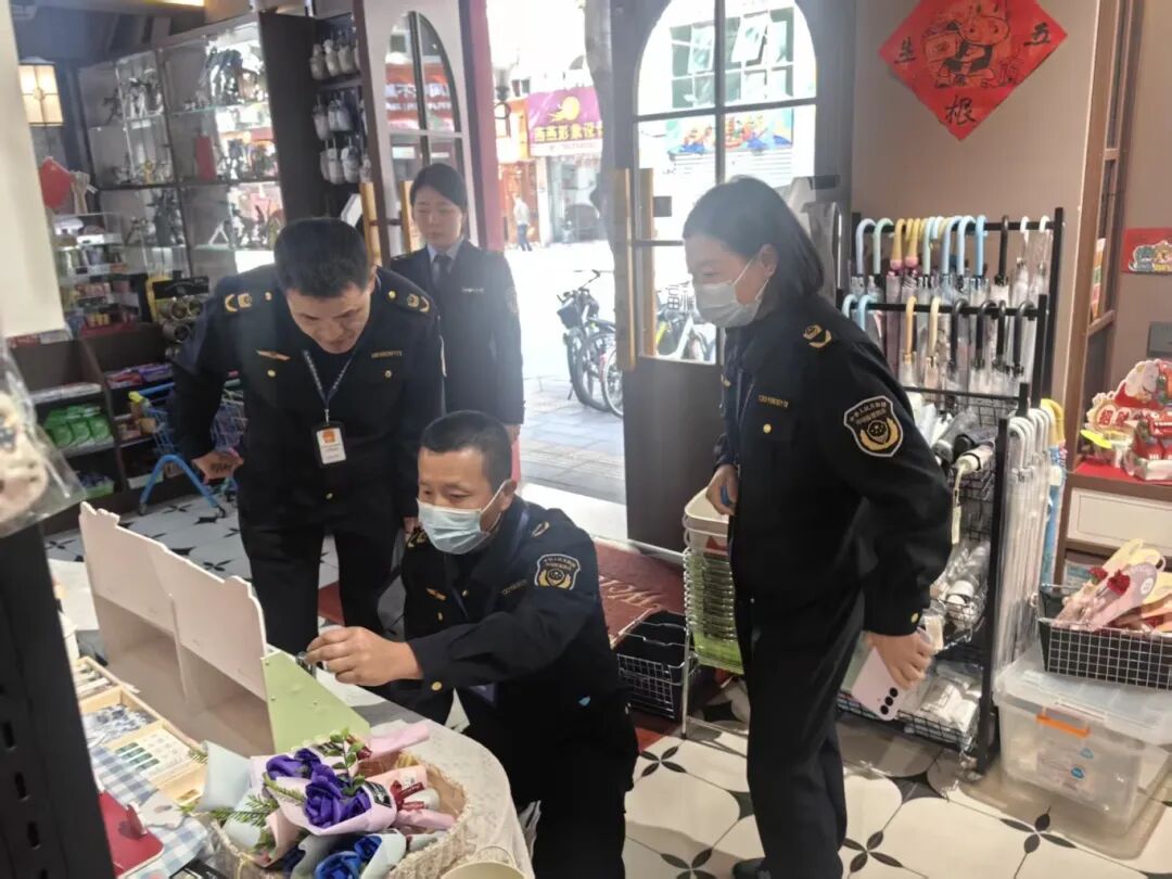 护航公考！福州各级市场监管“暖心上线”，守护考生逐梦之路__护航公考！福州各级市场监管“暖心上线”，守护考生逐梦之路