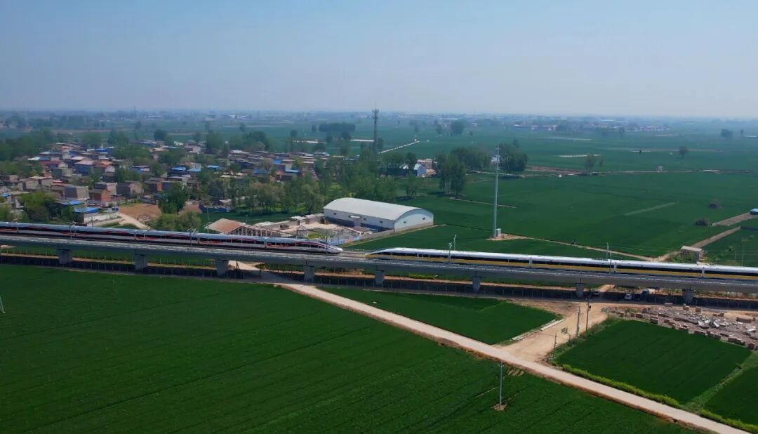 时速870公里擦身而过是什么感觉？“复兴号”创造世界纪录的图5