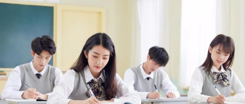 决定孩子一生的不是高考，而是初一和初二！家长趁暑假赶紧看看！