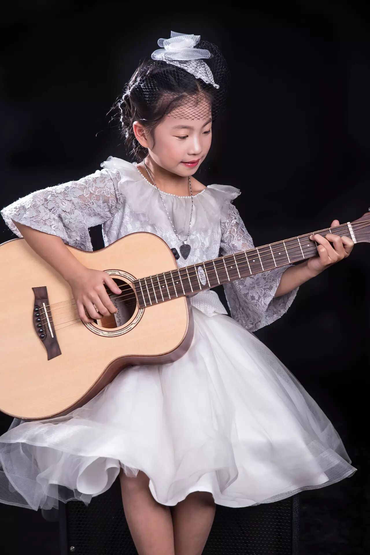 "金手指少儿专业吉他课程"寒假班20节课免费学!限20人!