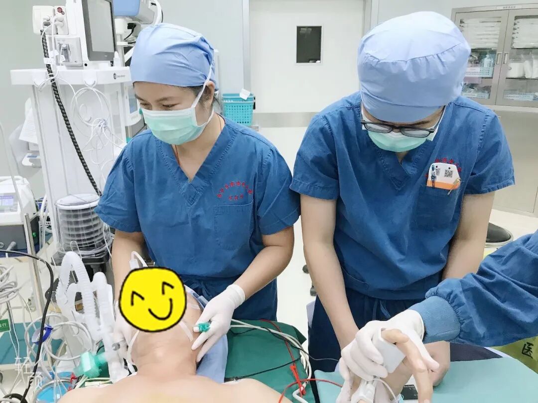 奇迹！罕见病老人四处求医被拒，幸好遇上他