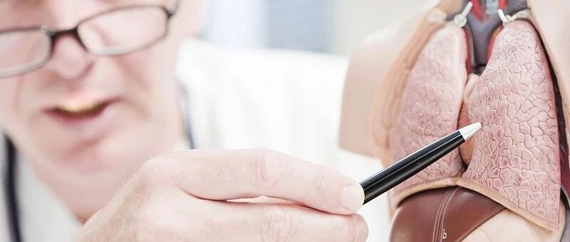 EGFR突变NSCLC术后辅助治疗：从广泛到精准