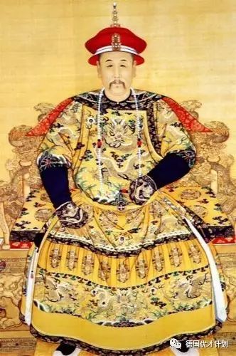 他是雍正後裔，卻娶了沒文化的「姐姐「，還為她斷了三代單傳的皇族血脈，他們的愛情驚艷百年！ 歷史 第3張