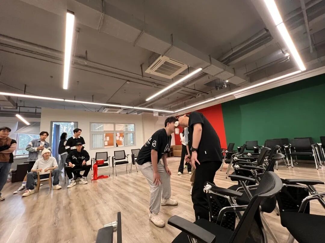 冲冲冲！9位星优练习生淘汰百余人通关晋级第4张